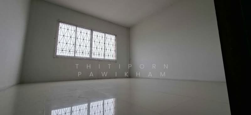 4-BR Townhouse, Chon Buri (Pattaya), Bang Pla Soi, Muang Chon Buri, Chon Buri (Pattaya), 4 Bedrooms, 382 sqm, Townhouse For Sale, by Thitiporn Pawikham, 500330518 - DDproperty.com