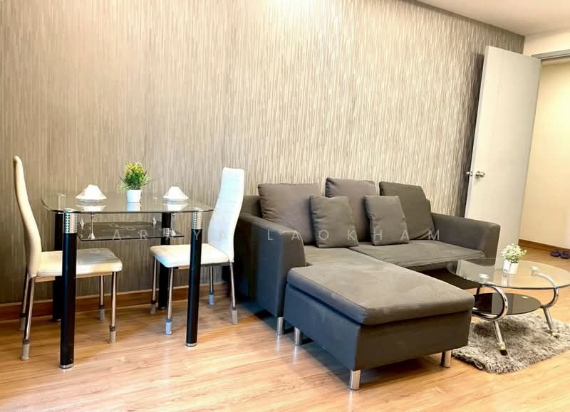 Thru Thonglor, Bangkok, Petchaburi Road, Bang Kapi, Huai Khwang, Bangkok, 2 Bedrooms, 62 sqm, Condo For Rent, by Araya Laokham, 500330572 - DDproperty.com