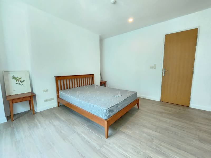 The Verandah, Bangkok, Soi Sukhumvit 23, Khlongtoei Nua, Watthana, Bangkok, 4 Bedrooms, 350 sqm, Condo For Rent, by Sompob Buaparungsri, 500330578 - DDproperty.com