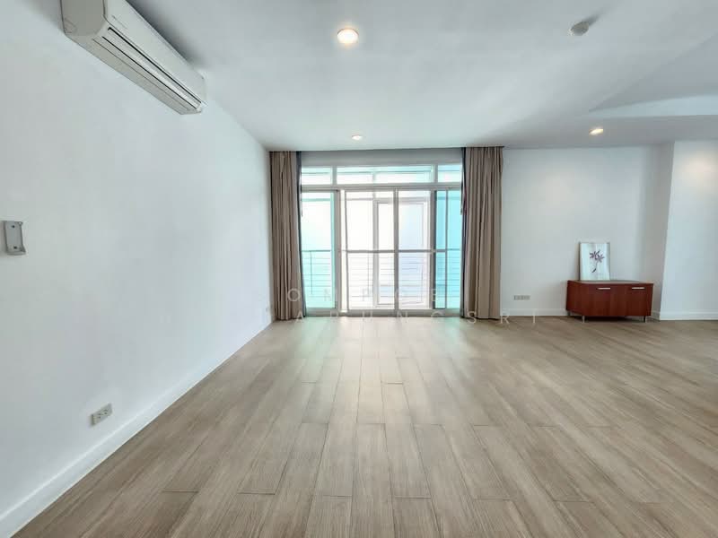 The Verandah, Bangkok, Soi Sukhumvit 23, Khlongtoei Nua, Watthana, Bangkok, 4 Bedrooms, 350 sqm, Condo For Rent, by Sompob Buaparungsri, 500330578 - DDproperty.com
