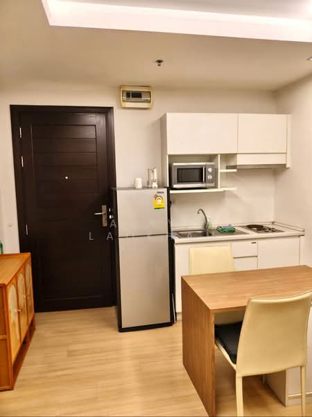 Thru Thonglor, Bangkok, Petchaburi Road, Bang Kapi, Huai Khwang, Bangkok, 1 Bedroom, 32 sqm, Condo For Rent, by Araya Laokham, 500330582 - DDproperty.com
