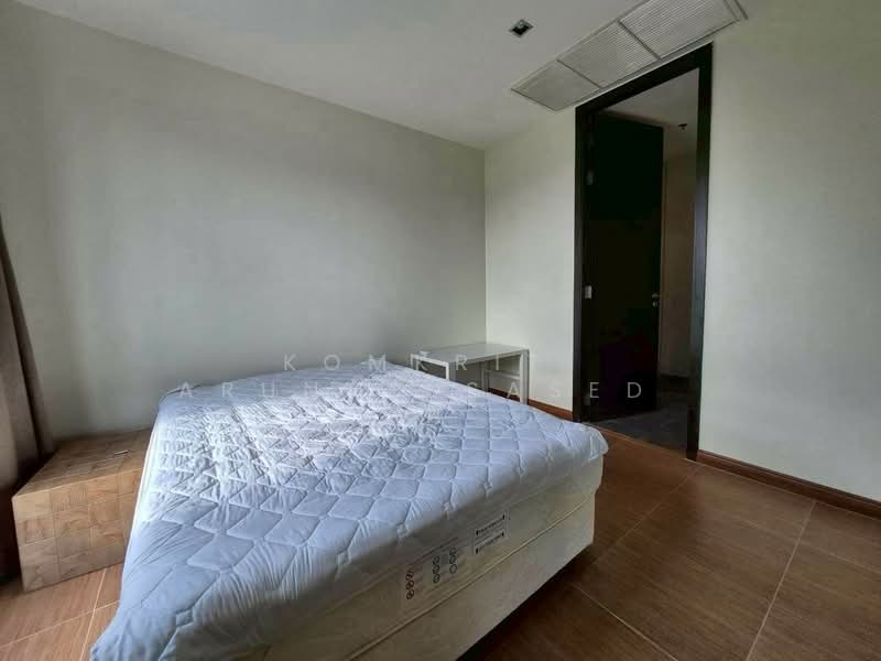 The Lofts Yennakart, Bangkok, 366 ์Soi Nang Linchi Yenakat Road, Chong Nonsi, Yan Nawa, Bangkok, 2 Bedrooms, 68 sqm, Condo For Sale, by Komkrit Arunvessased , 500330609 - DDproperty.com