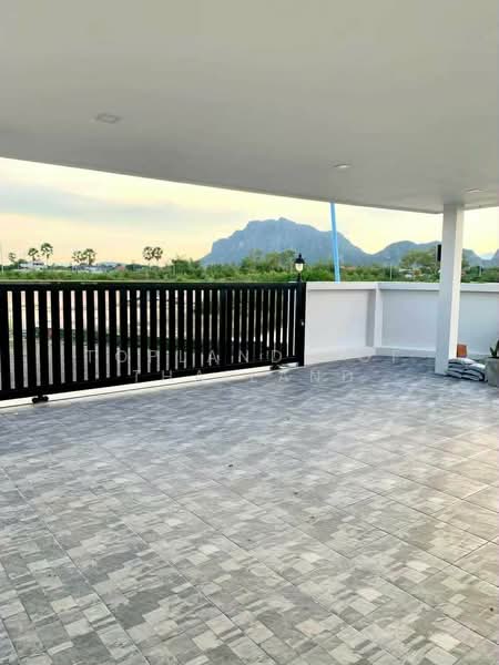 ขาย Pool Villa ชะอำ จ.เพชรบุรี (มีระเบียงดาดฟ้า ชมวิว และ Party) ทำเลส่วนตัว 126 ตร.วา 377 ตร.ม, Phetchaburi, Na Yang, Cha-Am, Phetchaburi, 3 Bedrooms, 377 sqm, Villa For Sale, by TopLands of Thailand, 500330624 - DDproperty.com