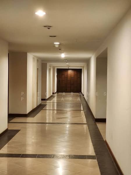 State Tower, Bangkok, 1055 Silom Road, Silom, Bang Rak, Bangkok, 2 Bedrooms, 268 sqm, Condo For Rent, by Patcharames Pattharapornviboon, 500330647 - DDproperty.com