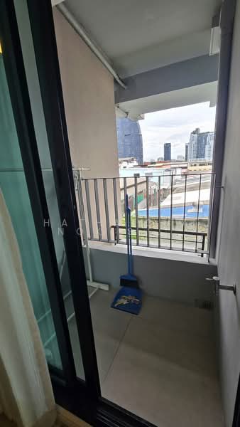 Vtara Sukhumvit 36, Bangkok, 118 Soi Saen Sabai, Phra Kanong, Khlong Toei, Bangkok, 1 Bedroom, 29 sqm, Condo For Rent, by Hathaichanok Saenset, 500330691 - DDproperty.com