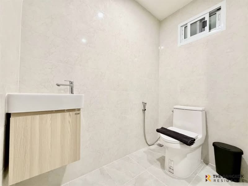 Townhouse Area Ladprao, กรุงเทพ, คลองจั่น, บางกะปิ, กรุงเทพ, 160 ตร.ม., ทาวน์เฮ้าส์ ให้เช่า, โดย Nicha Peerakittikul, 500330701 - DDproperty.com