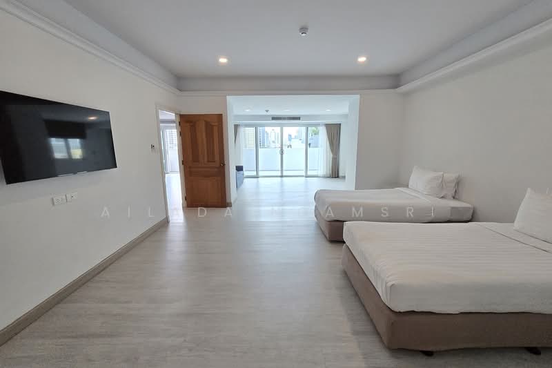 Chaidee Mansion, Bangkok, 75-7 Soi Sukhumvit 11, Khlongtoei Nua, Watthana, Bangkok, 2 Bedrooms, 300 sqm, Condo For Rent, by Ailada Ngamsri, 500330708 - DDproperty.com