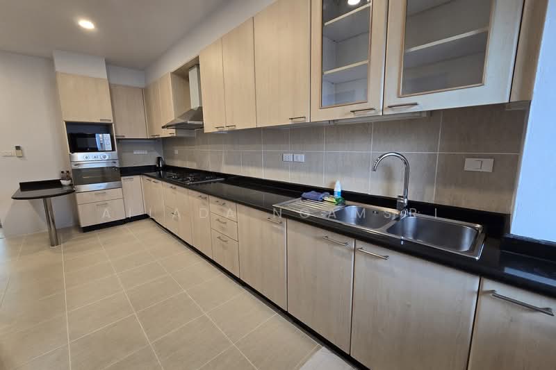 Chaidee Mansion, Bangkok, 75-7 Soi Sukhumvit 11, Khlongtoei Nua, Watthana, Bangkok, 3 Bedrooms, 270 sqm, Condo For Rent, by Ailada Ngamsri, 500330760 - DDproperty.com