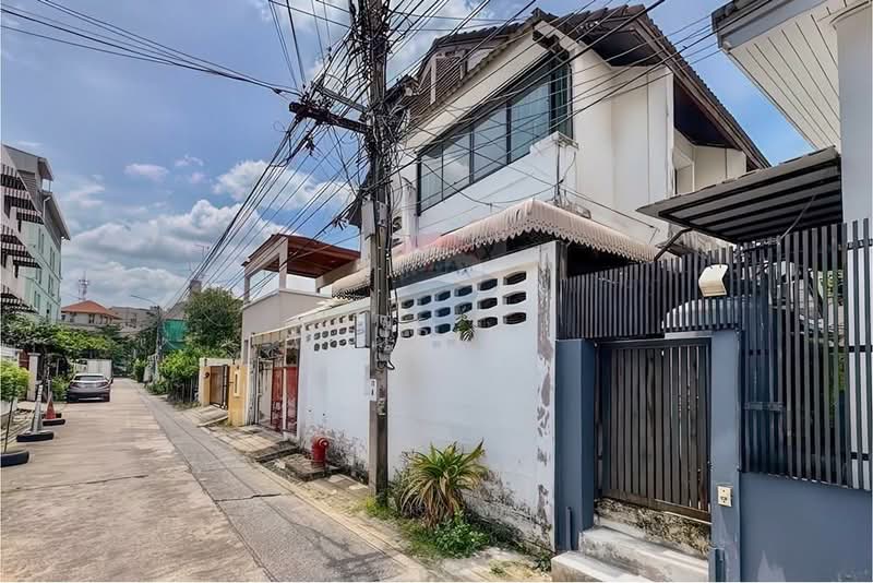 Pridipanomyong 13, Bangkok, สุขุมวิท 71, Bang Chak, Phra Khanong, Bangkok, 3 Bedrooms, 170 sqm, Single Detached House For Sale, by Sirin, 500330823 - DDproperty.com