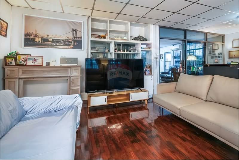 Pridipanomyong 13, Bangkok, สุขุมวิท 71, Bang Chak, Phra Khanong, Bangkok, 3 Bedrooms, 170 sqm, Single Detached House For Sale, by Sirin, 500330823 - DDproperty.com