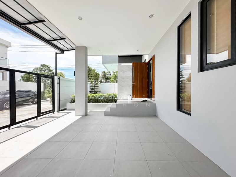 สำหรับ ขาย บ้าน 4 ห้องนอน ที่ Cherliz Pool Villa, ชลบุรี, หนองปรือ, บางละมุง, ชลบุรี, 180 ตร.ม., บ้านเดี่ยว ขาย, โดย Suwannee Phonthong, 500330828 - DDproperty.com