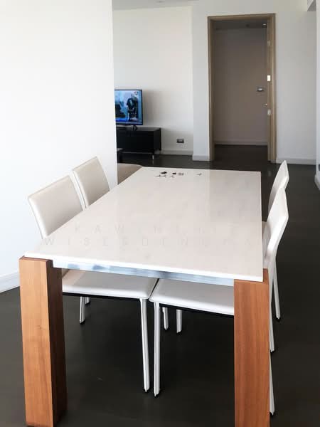 Magnolias Ratchadamri Boulevard, Bangkok, Ratchadamri Road, Lumphini, Pathum Wan, Bangkok, 2 Bedrooms, 108 sqm, Condo For Rent, by Kawinthip Wisesdenchai, 500330846 - DDproperty.com