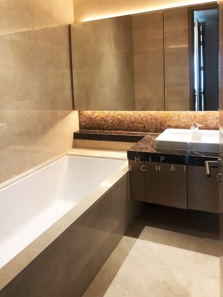 Magnolias Ratchadamri Boulevard, Bangkok, Ratchadamri Road, Lumphini, Pathum Wan, Bangkok, 2 Bedrooms, 108 sqm, Condo For Rent, by Kawinthip Wisesdenchai, 500330846 - DDproperty.com