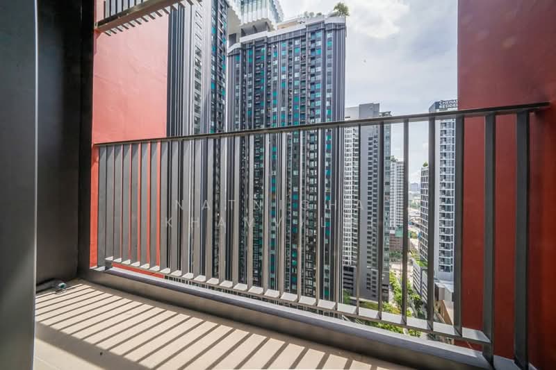 Life Asoke Hype, Bangkok, 339 Chaturathit Rd, Makkasan, Ratchathewi, Bangkok, 1 Bedroom, 32 sqm, Condo For Rent, by Natnicha Khamvilai, 500330887 - DDproperty.com