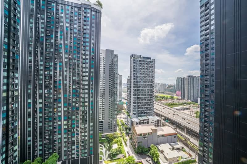 Life Asoke Hype, Bangkok, 339 Chaturathit Rd, Makkasan, Ratchathewi, Bangkok, 1 Bedroom, 32 sqm, Condo For Rent, by Natnicha Khamvilai, 500330887 - DDproperty.com