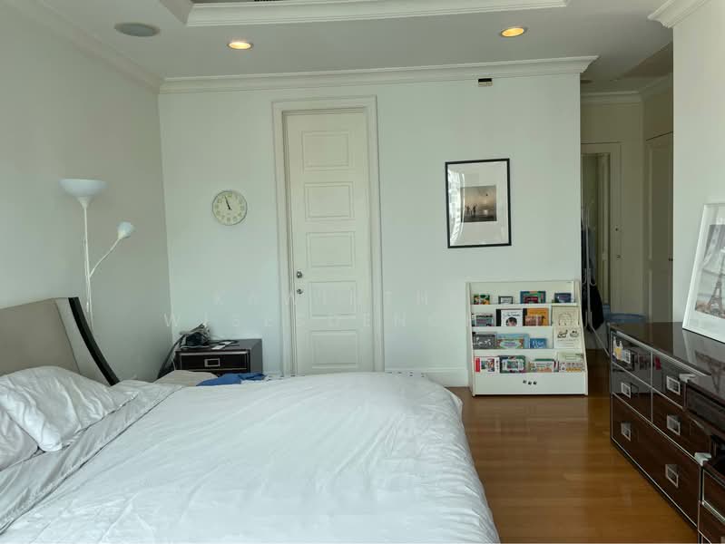 Royce Private Residences, Bangkok, 61 Soi Sukhumvit 31, Khlongtoei Nua, Watthana, Bangkok, 4 Bedrooms, 143 sqm, Condo For Sale, by Kawinthip Wisesdenchai, 500330888 - DDproperty.com