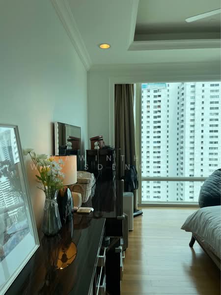 Royce Private Residences, Bangkok, 61 Soi Sukhumvit 31, Khlongtoei Nua, Watthana, Bangkok, 4 Bedrooms, 143 sqm, Condo For Sale, by Kawinthip Wisesdenchai, 500330888 - DDproperty.com
