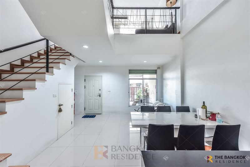 Simantra Ladprao 71, Bangkok, Soi Nak Niwat 21 Nak Niwat Road (Lat Phrao 71), Lat Phrao, Bangkok, 3 Bedrooms, 195 sqm, Single Detached House For Sale, by Sirirut Havee Akehurst, 500330945 - DDproperty.com