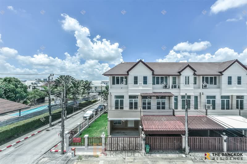 Simantra Ladprao 71, Bangkok, Soi Nak Niwat 21 Nak Niwat Road (Lat Phrao 71), Lat Phrao, Bangkok, 3 Bedrooms, 195 sqm, Single Detached House For Sale, by Sirirut Havee Akehurst, 500330945 - DDproperty.com