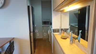For Rent - The Lumpini 24, Bangkok