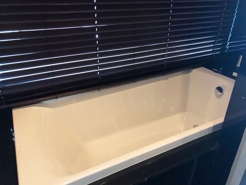 Rhythm Sukhumvit 36-38, Bangkok, 55 Soi Sukhumvit 36, Sukhumvit Road, Phra Kanong, Khlong Toei, Bangkok, 1 Bedroom, 50 sqm, Condo For Rent, by Kawinthip Wisesdenchai, 500331018 - DDproperty.com