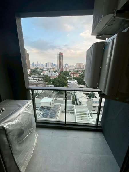 Regal Sathon-Naradhiwas, Bangkok, Naradhiwas Rajanagarindra Road, Thung Maha Mek, Sathon, Bangkok, 1 Bedroom, 35 sqm, Condo For Rent, by Lalipat Sappayabovornnan, 500331025 - DDproperty.com