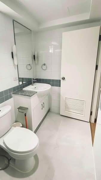 Plus 38 Hip, Bangkok, 5 Soi Sukhumvit 38, Phra Kanong, Khlong Toei, Bangkok, 1 Bedroom, 48 sqm, Condo For Rent, by Kawinthip Wisesdenchai, 500331038 - DDproperty.com