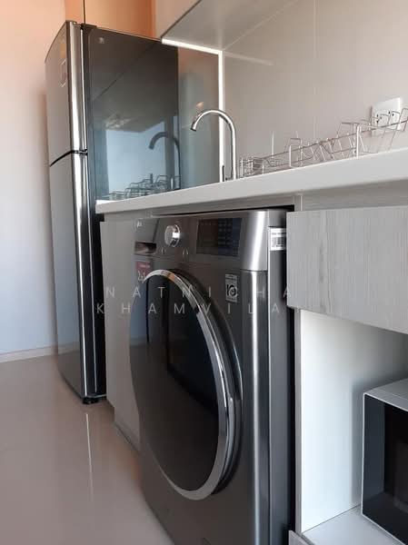 Life Asoke, Bangkok, Asoke-Dindang Road, Bang Kapi, Huai Khwang, Bangkok, 1 Bedroom, 30 sqm, Condo For Rent, by Natnicha Khamvilai, 500331051 - DDproperty.com