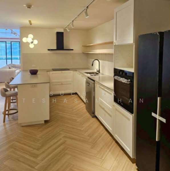 Las Colinas, Bangkok, Sukhumvit 21 Road, Khlongtoei Nua, Watthana, Bangkok, 4 Bedrooms, 200 sqm, Condo For Rent, by Suchira Teshasamphan, 500331159 - DDproperty.com