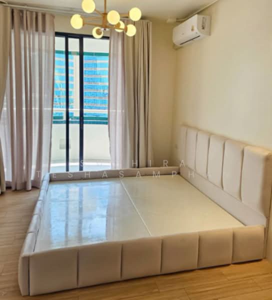 Las Colinas, Bangkok, Sukhumvit 21 Road, Khlongtoei Nua, Watthana, Bangkok, 4 Bedrooms, 200 sqm, Condo For Rent, by Suchira Teshasamphan, 500331159 - DDproperty.com