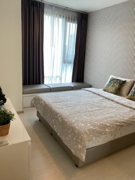 Rhythm Sukhumvit 42, Bangkok, Soi Sukhumvit 42, Sukhumvit Road, Phra Kanong, Khlong Toei, Bangkok, 1 Bedroom, 45 sqm, Condo For Rent, by Natnicha Khamvilai, 500331226 - DDproperty.com