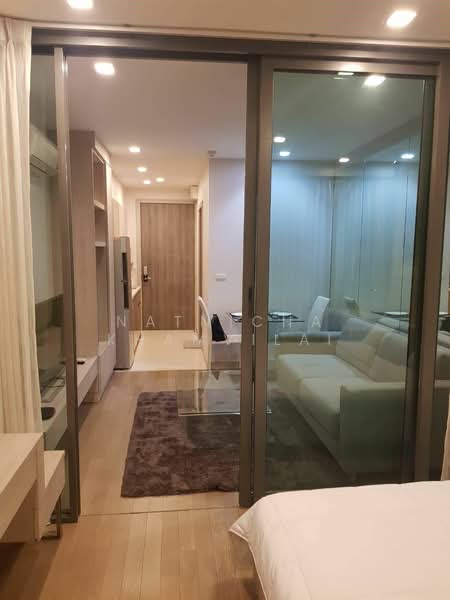 Trapezo Sukhumvit 16, Bangkok, Soi Sukhumvit 16, Khlong Toei, Bangkok, 1 Bedroom, 39 sqm, Condo For Rent, by Natnicha Khamvilai, 500331242 - DDproperty.com