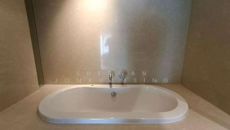 The Madison, Bangkok, Sukhumvit 41, Khlong Tan Nua, Watthana, Bangkok, 2 Bedrooms, 115 sqm, Condo For Rent, by Sherwan Jomkhamsing, 500331271 - DDproperty.com