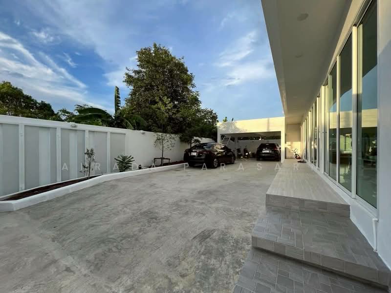 เช่า บ้าน 2 ชั้น ลาดกระบัง ใกล้สนามบินสุวรรณภูมิ, Bangkok, Lat Krabang, Bangkok, 5 Bedrooms, 250 sqm, Single Detached House For Rent, by Airada Parasarn, 500331305 - DDproperty.com