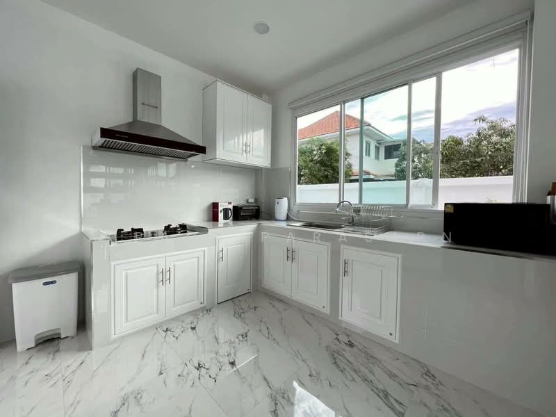 เช่า บ้าน 2 ชั้น ลาดกระบัง ใกล้สนามบินสุวรรณภูมิ, Bangkok, Lat Krabang, Bangkok, 5 Bedrooms, 250 sqm, Single Detached House For Rent, by Airada Parasarn, 500331305 - DDproperty.com
