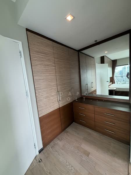 Noble Remix, Bangkok, 772 Soi Sukhumvit 36, Sukhumvit Road, Khong Tan, Khlong Toei, Bangkok, 3 Bedrooms, 120 sqm, Condo For Rent, by Kitsadapoom Wanpholthong, 500331313 - DDproperty.com