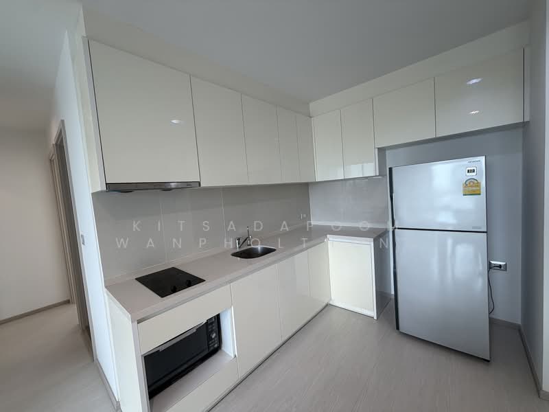 Rhythm Sukhumvit 42, Bangkok, Soi Sukhumvit 42, Sukhumvit Road, Phra Kanong, Khlong Toei, Bangkok, 2 Bedrooms, 80 sqm, Condo For Rent, by Kitsadapoom Wanpholthong, 500331320 - DDproperty.com