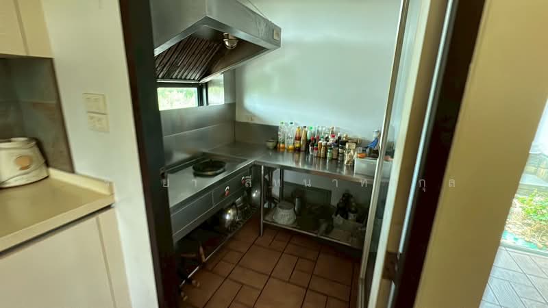 Baan Rungnapa 1, Bangkok, 423 Moobaan Setthakit, Bang Kae Nua, Bang Khae, Bangkok, 4 Bedrooms, 5,000 sqm, Single Detached House For Sale, by วรัทยา สีหนาทสกุล, 500331323 - DDproperty.com