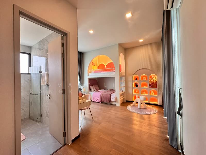 Artique Ramkhamhaeng, Bangkok, Saphan Sung, Bangkok, 4 Bedrooms, 360 sqm, Single Detached House For Sale, by Smart Living Bangkok Co.,Ltd., 500331344 - DDproperty.com