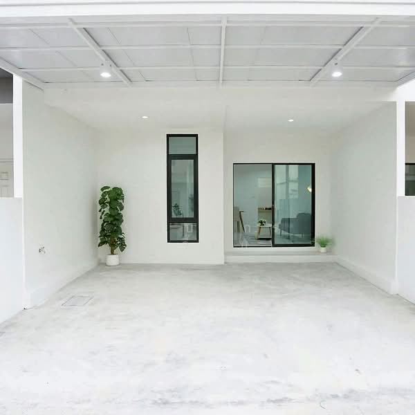 ทาวน์โฮม 3 ชั้น สไตล์โมเดิร์น #หมู่บ้านแอทไนซ์ วัชรพลซอย 9 – เทพรักษ์ ใกล้บิ๊กซี สะพานใหม่, กรุงเทพ, วัชรพล, คลองถนน, สายไหม, กรุงเทพ, 140 ตร.ม., ทาวน์เฮ้าส์ ขาย, โดย บุษบากร (เจี๊ยบ), 500331346 - DDproperty.com