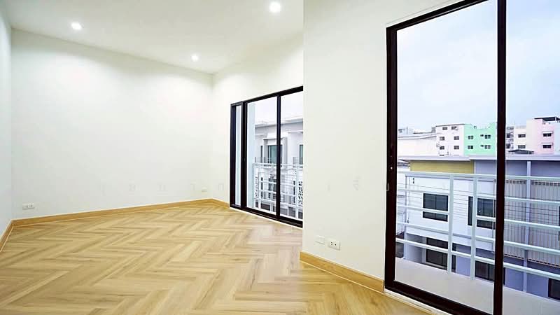 ทาวน์โฮม 3 ชั้น สไตล์โมเดิร์น #หมู่บ้านแอทไนซ์ วัชรพลซอย 9 – เทพรักษ์ ใกล้บิ๊กซี สะพานใหม่, กรุงเทพ, วัชรพล, คลองถนน, สายไหม, กรุงเทพ, 140 ตร.ม., ทาวน์เฮ้าส์ ขาย, โดย บุษบากร (เจี๊ยบ), 500331346 - DDproperty.com