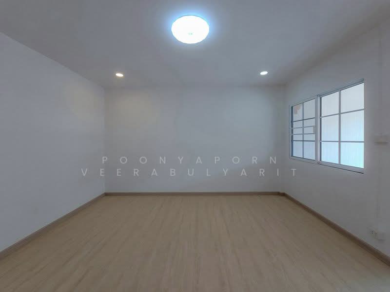 ทาวน์เฮ้าส์ : หมู่บ้านพรทิพย์ บางศรีเมือง, Nonthaburi, Bang Sri Muang, Muang Nonthaburi, Nonthaburi, 2 Bedrooms, 136 sqm, Townhouse For Sale, by Poonyaporn Veerabulyarit, 500331370 - DDproperty.com