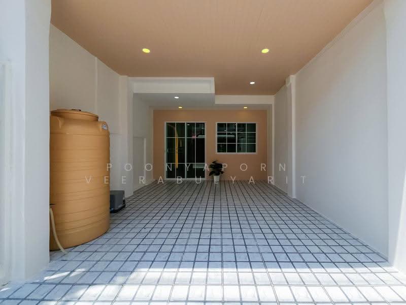 ทาวน์เฮ้าส์ : หมู่บ้านพรทิพย์ บางศรีเมือง, Nonthaburi, Bang Sri Muang, Muang Nonthaburi, Nonthaburi, 2 Bedrooms, 136 sqm, Townhouse For Sale, by Poonyaporn Veerabulyarit, 500331370 - DDproperty.com