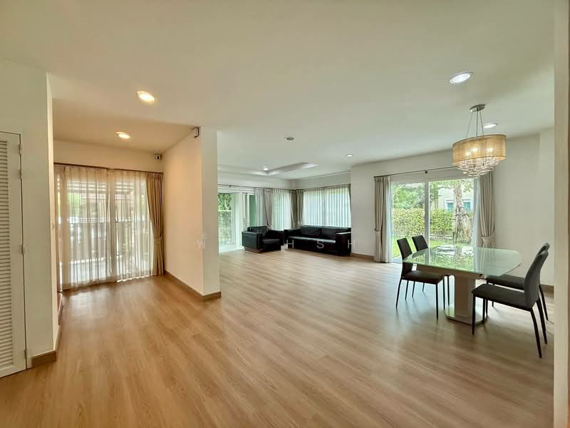 The Centro Onnut-Wongwaen, Bangkok, Lat Krabang Road, Lat Krabang, Bangkok, 3 Bedrooms, 240 sqm, Single Detached House For Sale, by พั้น HSH, 500331380 - DDproperty.com
