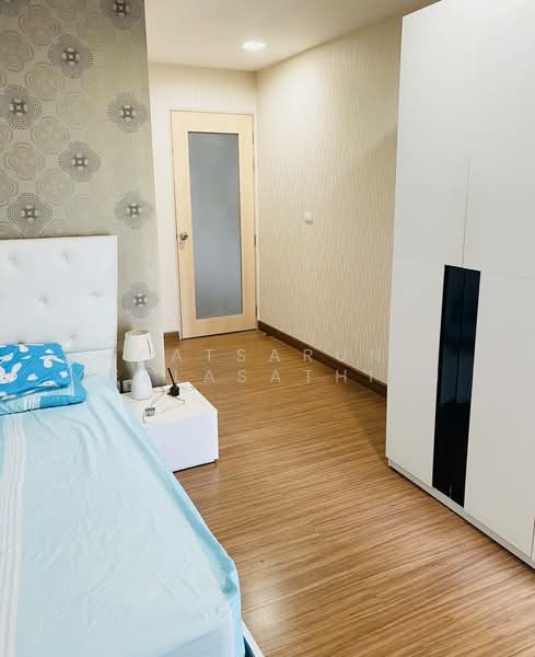 My Resort Bangkok, Bangkok, 1724 Petchaburi Road, Bang Kapi, Huai Khwang, Bangkok, 2 Bedrooms, 65 sqm, Condo For Rent, by Patsarun Leelasathien, 500331388 - DDproperty.com