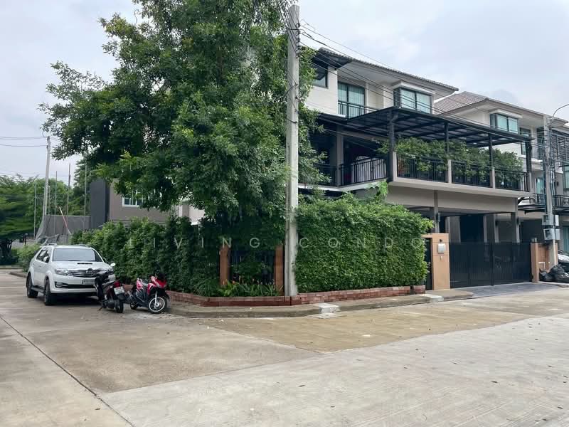 บ้านเดี่ยว ซอยพัฒนาการ 38, Bangkok, Phatthanakan, Suan Luang, Bangkok, 5 Bedrooms, 300 sqm, Single Detached House For Rent, by Living Condo, 500331402 - DDproperty.com