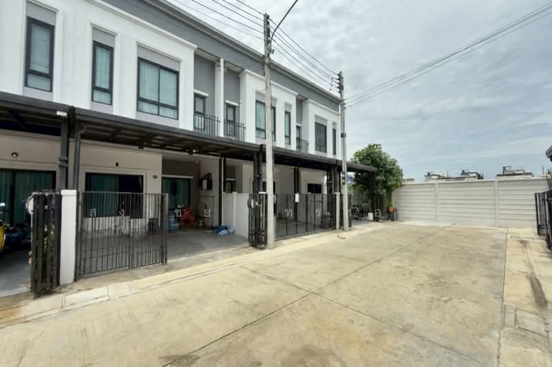 Brighton Khukhot Station : ไบรตัน คูคต สเตชั่น, Pathum Thani, ถนนลำลูกกา 13, Khu Khot, Lam Luk Ka, Pathum Thani, 3 Bedrooms, 105 sqm, Single Detached House For Sale, by สง่าชัย ไทรทองคำ, 500331410 - DDproperty.com