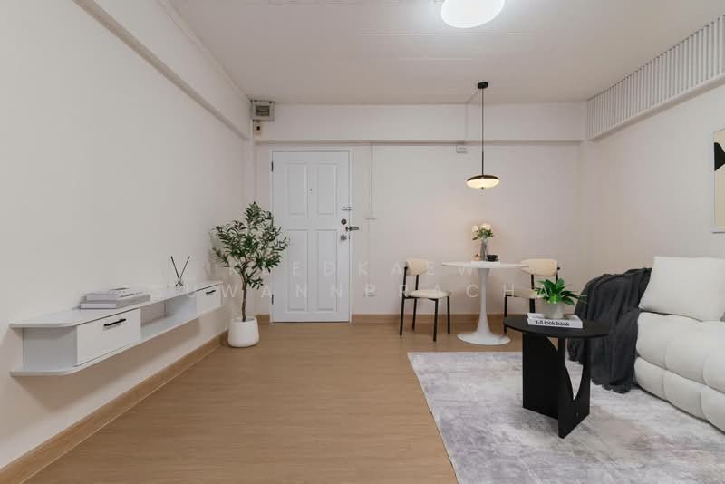 Ratchada City Condominium, Bangkok, 98 Pracha Rat Bamphen 7 Alley, Huai Khwang, Bangkok, 1 Bedroom, 33 sqm, Condo For Sale, by Kledkaew Suwannpracha, 500331476 - DDproperty.com