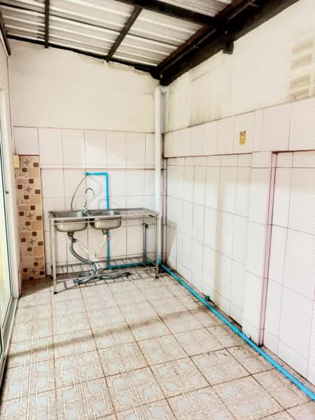 ให้เช่าถูกทาวน์โฮม ม.เดอะเซ็นทรัล2 ศรีราชา, Chon Buri (Pattaya), Surasak, Si Racha, Chon Buri (Pattaya), 3 Bedrooms, 71 sqm, Townhouse For Rent, by Dusit Saengfa, 500331511 - DDproperty.com