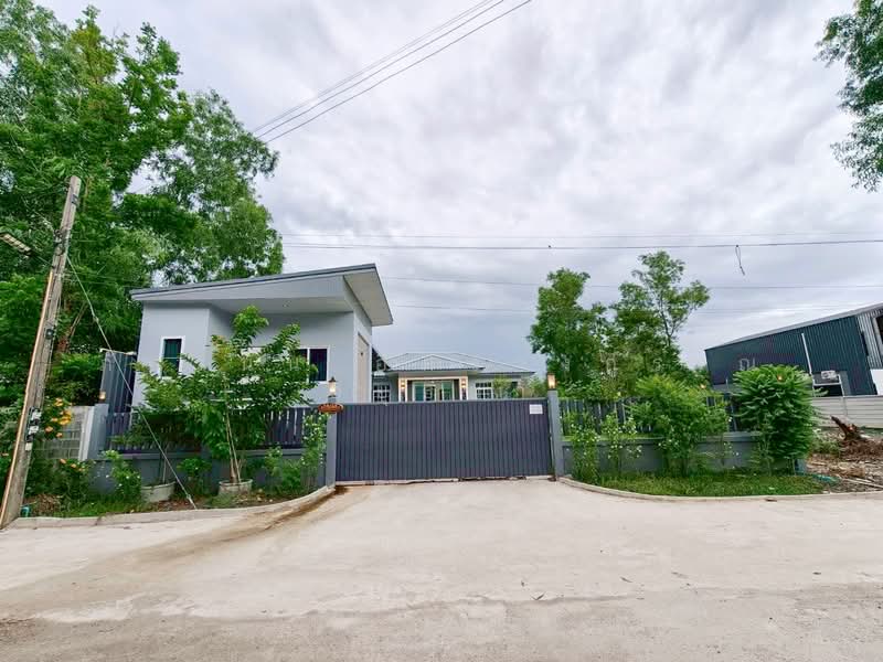 บ้านเดี่ยว 1 ชั้น ถนนคลองหลวง ตำบลคลองสี่ อำเภอคลองหลวง จังหวัดปทุมธานี, Pathum Thani, Khlong Si, Khlong Luang, Pathum Thani, 4 Bedrooms, 780 sqm, Single Detached House For Sale, by ภัทรนัน อิศรางกูร ณ อยุธยา, 500331537 - DDproperty.com